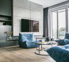 Apartament z granatowymi akcentami w Poznaniu, projekt: Joanna Zabłocka