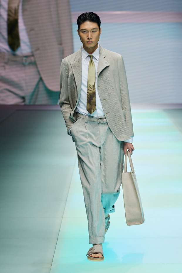 Emporio Armani wiosna-lato 2022