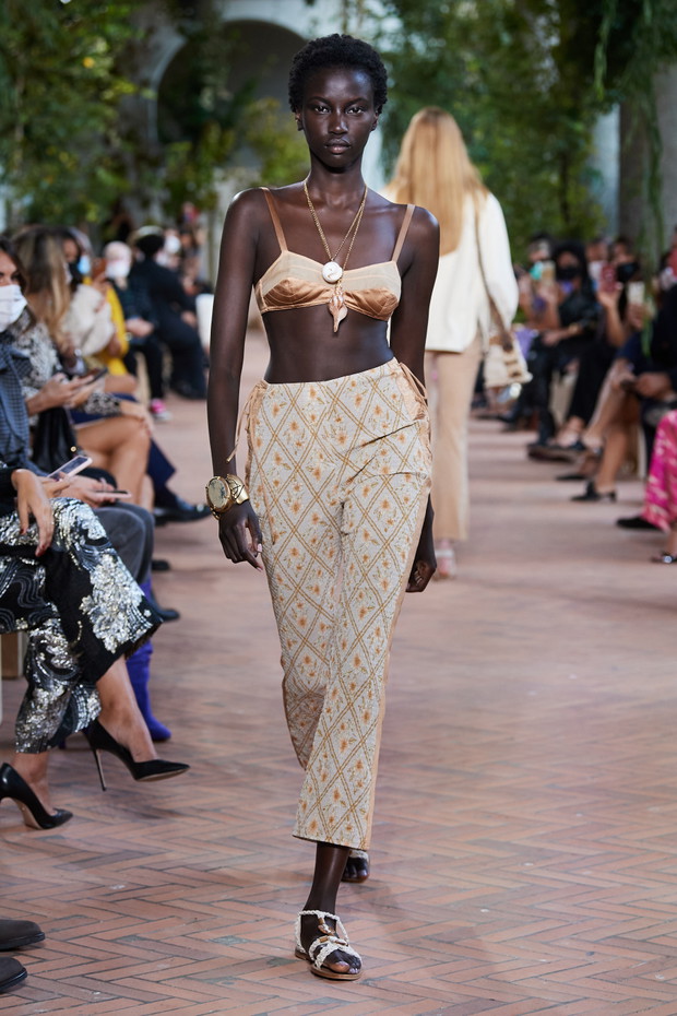 Alberta Ferretti wiosna-lato 2021