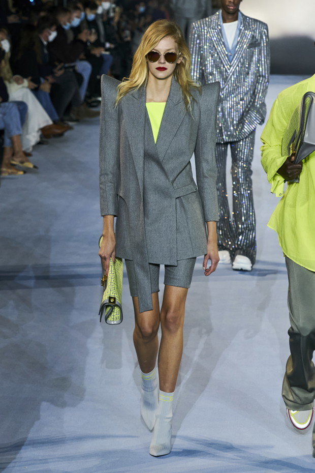 Balmain wiosna-lato 2021: kobiety Oliviera