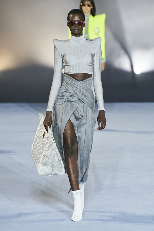 Balmain wiosna-lato 2021: kobiety Oliviera