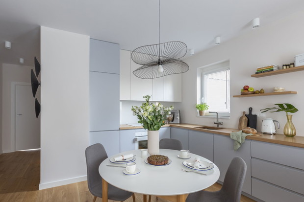 Mieszkanie na Białołęce, projekt wnętrza: architekt wnętrz Katarzyna Piotrowska, Decoroom, projekt kuchni: architekt wnętrz Katarzyna Domańska, Decoroom