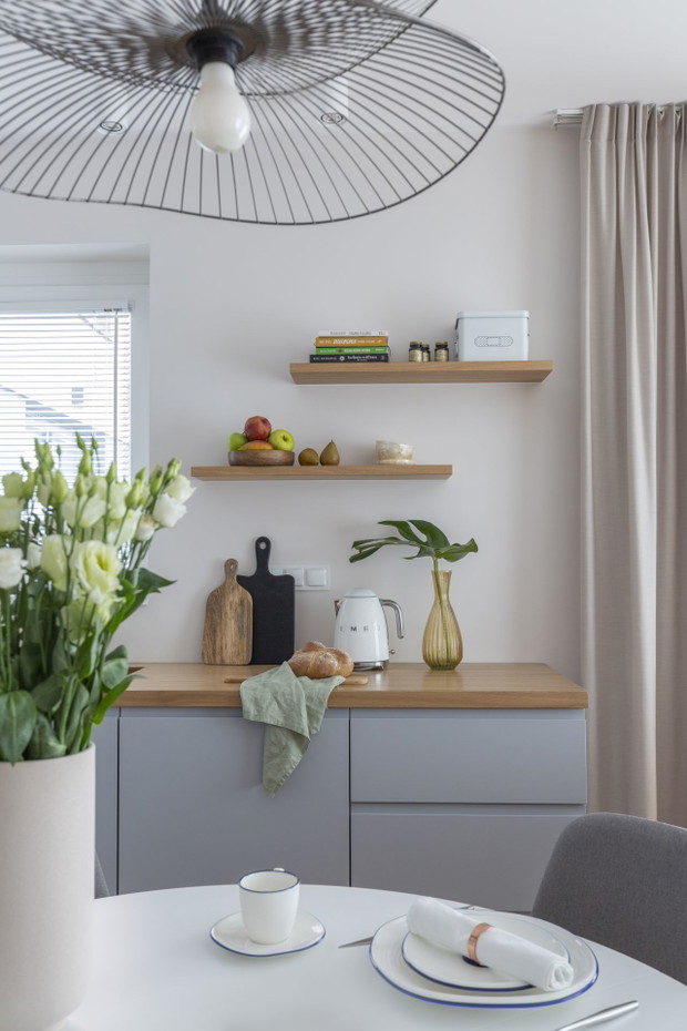 Mieszkanie na Białołęce, projekt wnętrza: architekt wnętrz Katarzyna Piotrowska, Decoroom, projekt kuchni: architekt wnętrz Katarzyna Domańska, Decoroom