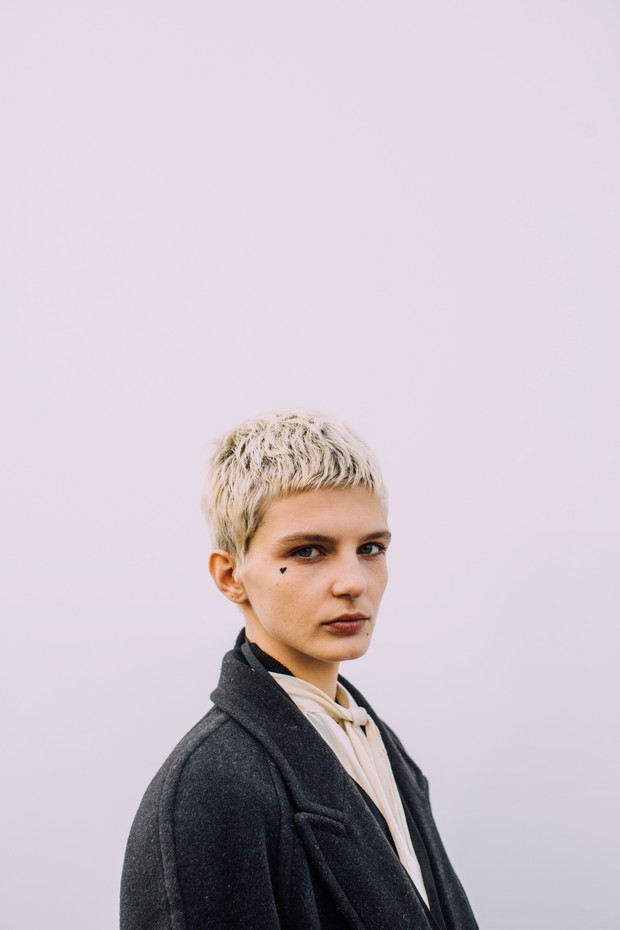 Stylizacje z Paris Fashion Week jesień-zima 2021/2022