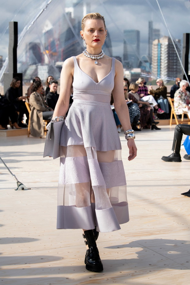 Alexander McQueen wiosna-lato 2022