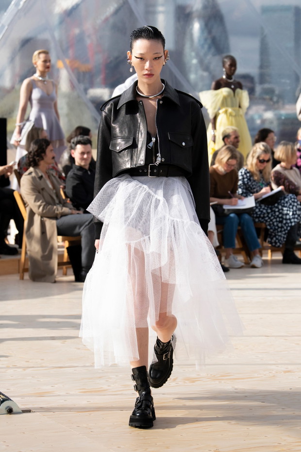 Alexander McQueen wiosna-lato 2022