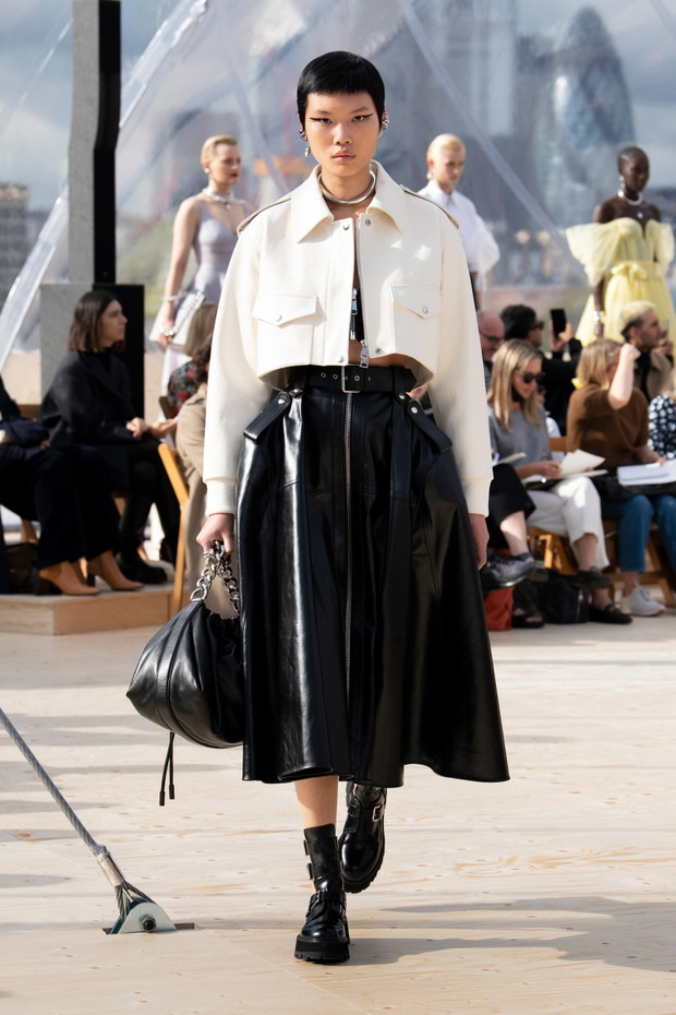 Alexander McQueen wiosna-lato 2022