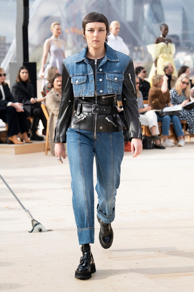 Alexander McQueen wiosna-lato 2022