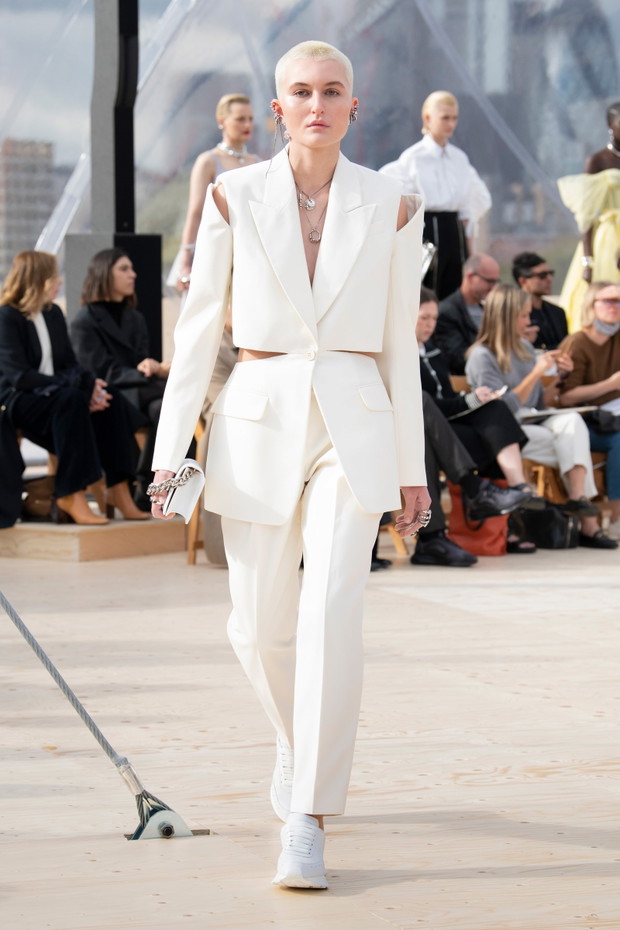 Alexander McQueen wiosna-lato 2022