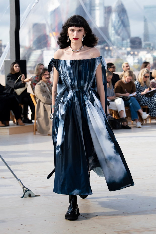 Alexander McQueen wiosna-lato 2022