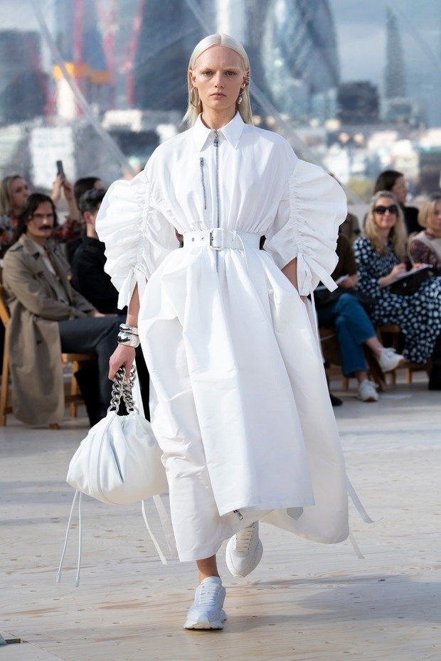 Alexander McQueen wiosna-lato 2022