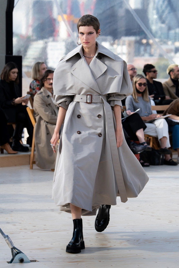 Alexander McQueen wiosna-lato 2022