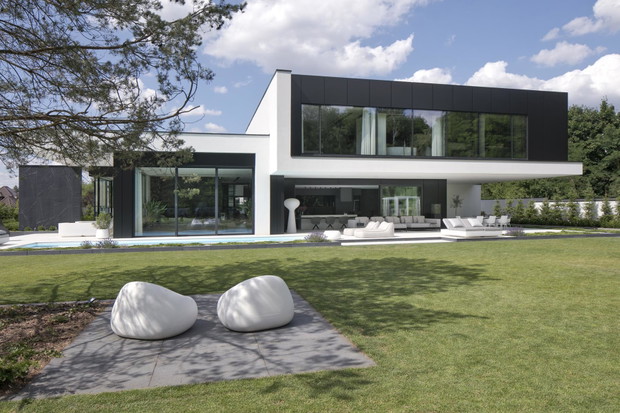 RE: PERFECT HOUSE, projekt: Marcin Tomaszewski