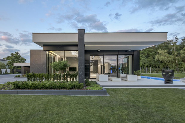 RE: PERFECT HOUSE, projekt: Marcin Tomaszewski
