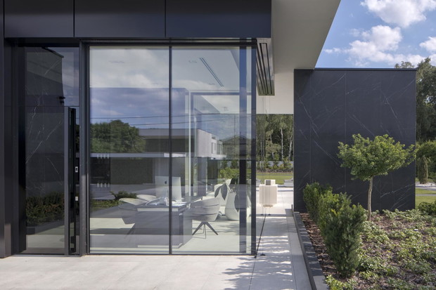RE: PERFECT HOUSE, projekt: Marcin Tomaszewski