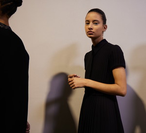 Backstage pokazu Dior haute couture wiosna-lato 2022
