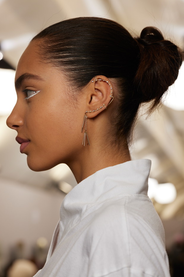 Backstage pokazu Dior haute couture wiosna-lato 2022
