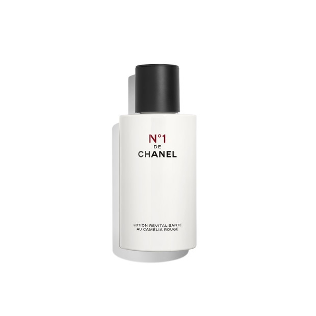 LOTION REWITALIZUJĄCY N°1 DE CHANEL, 286 zł, linia kosmetyków z Camelią
