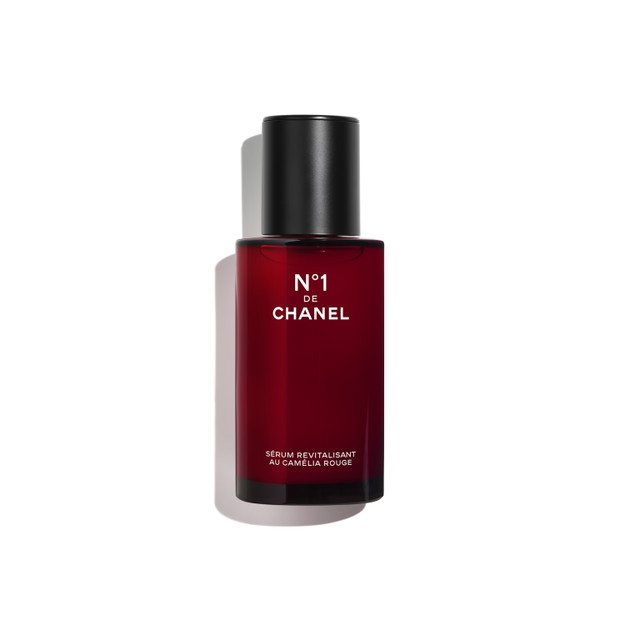 Serum rewitalizujące N°1 DE CHANEL, 658 zł, linia kosmetyków z kamelią