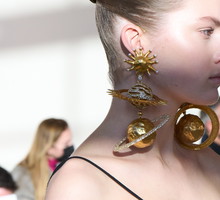 Kolekcja Schiaparelli haute couture wiosna-lato 2022