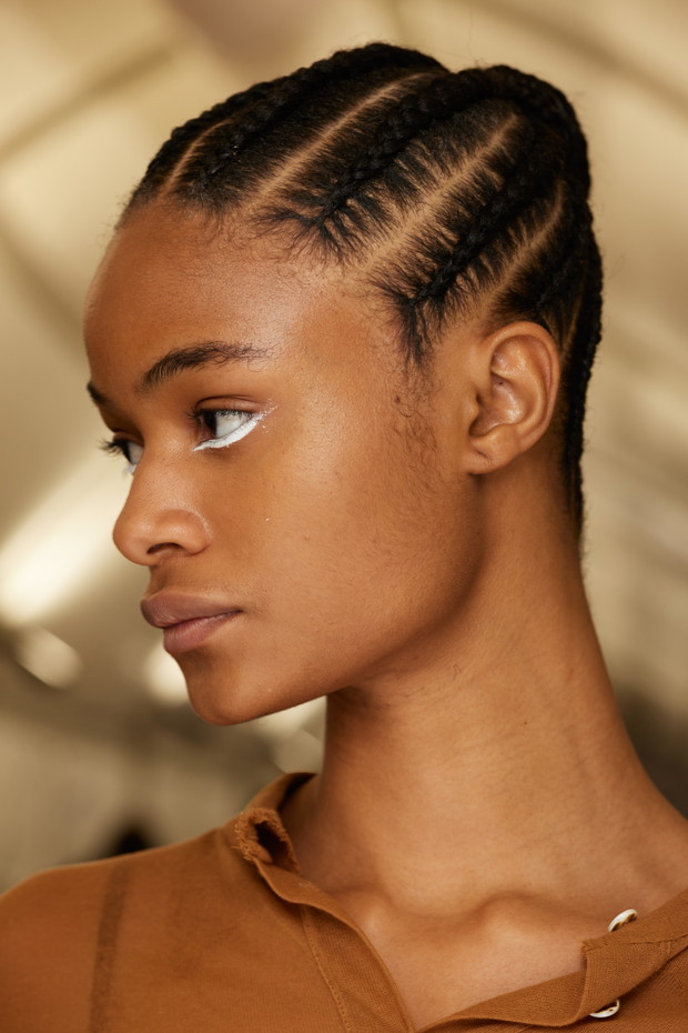 Backstage pokazu Dior haute couture wiosna-lato 2022