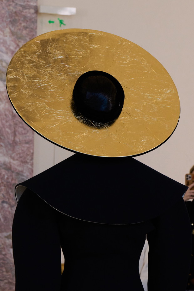 Kolekcja Schiaparelli haute couture wiosna-lato 2022