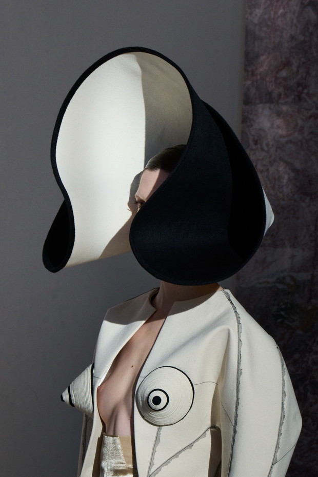 Kolekcja Schiaparelli haute couture wiosna-lato 2022