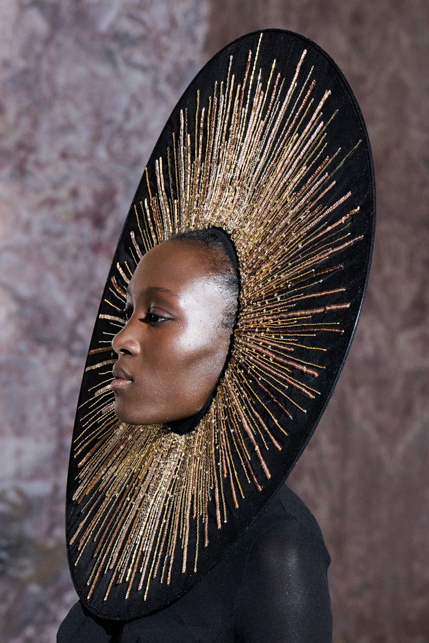Kolekcja Schiaparelli haute couture wiosna-lato 2022