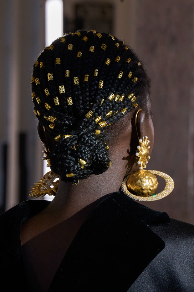 Kolekcja Schiaparelli haute couture wiosna-lato 2022