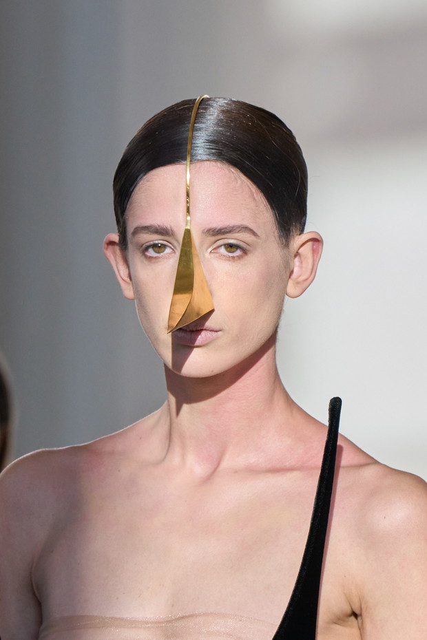 Kolekcja Schiaparelli haute couture wiosna-lato 2022