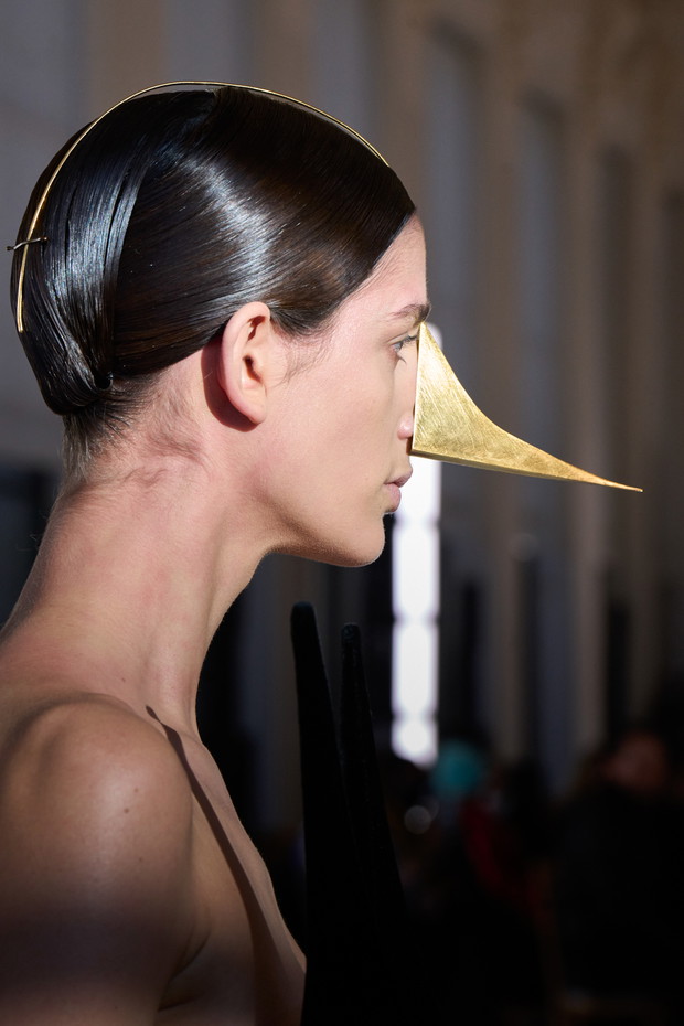 Kolekcja Schiaparelli haute couture wiosna-lato 2022