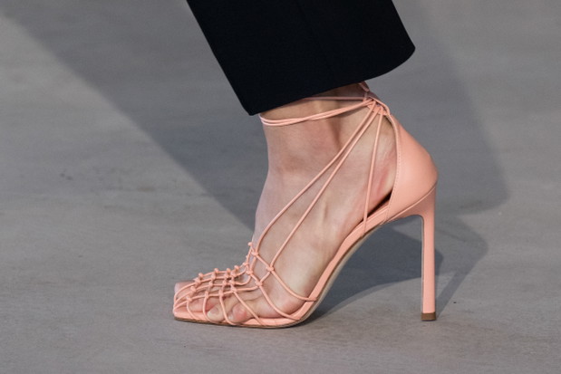 Modne buty 2022: z wybiegów