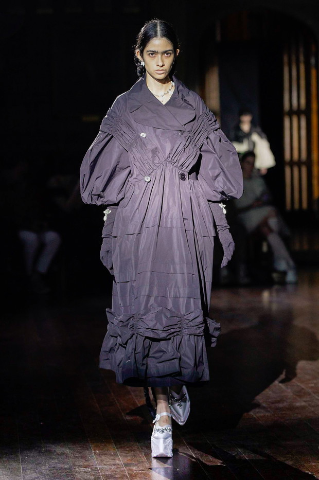 Simone Rocha jesień-zima 2022/2023