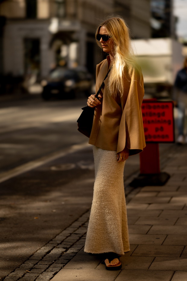 Najlepsze stylizacje na Stockholm Fashion Week wiosna-lato 2023