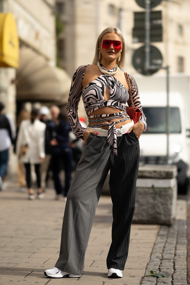 Najlepsze stylizacje na Stockholm Fashion Week wiosna-lato 2023