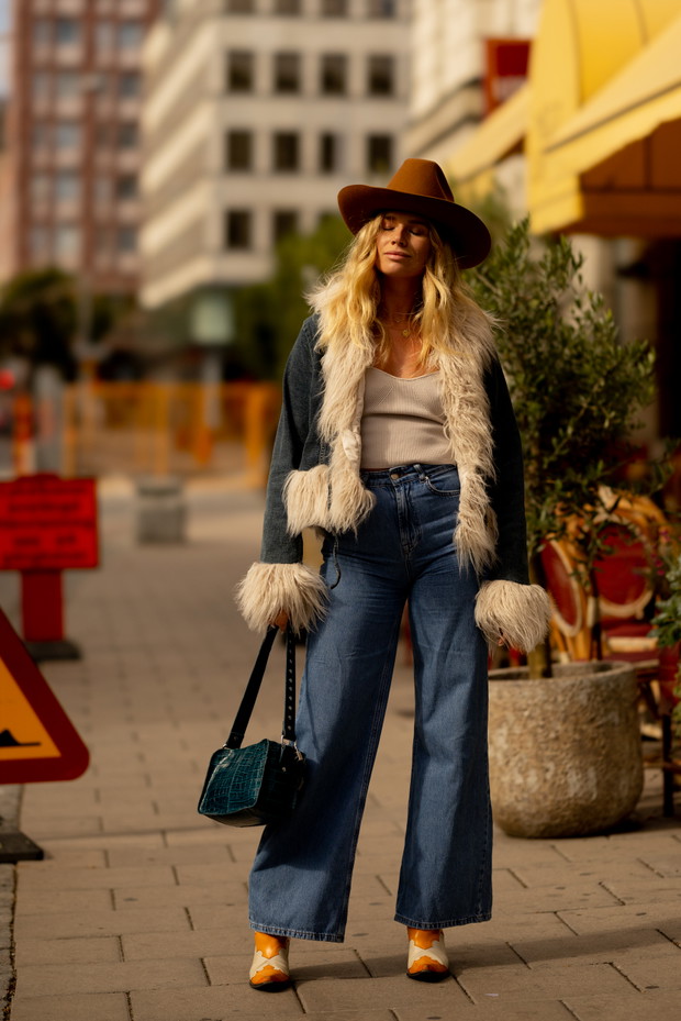 Najlepsze stylizacje na Stockholm Fashion Week wiosna-lato 2023