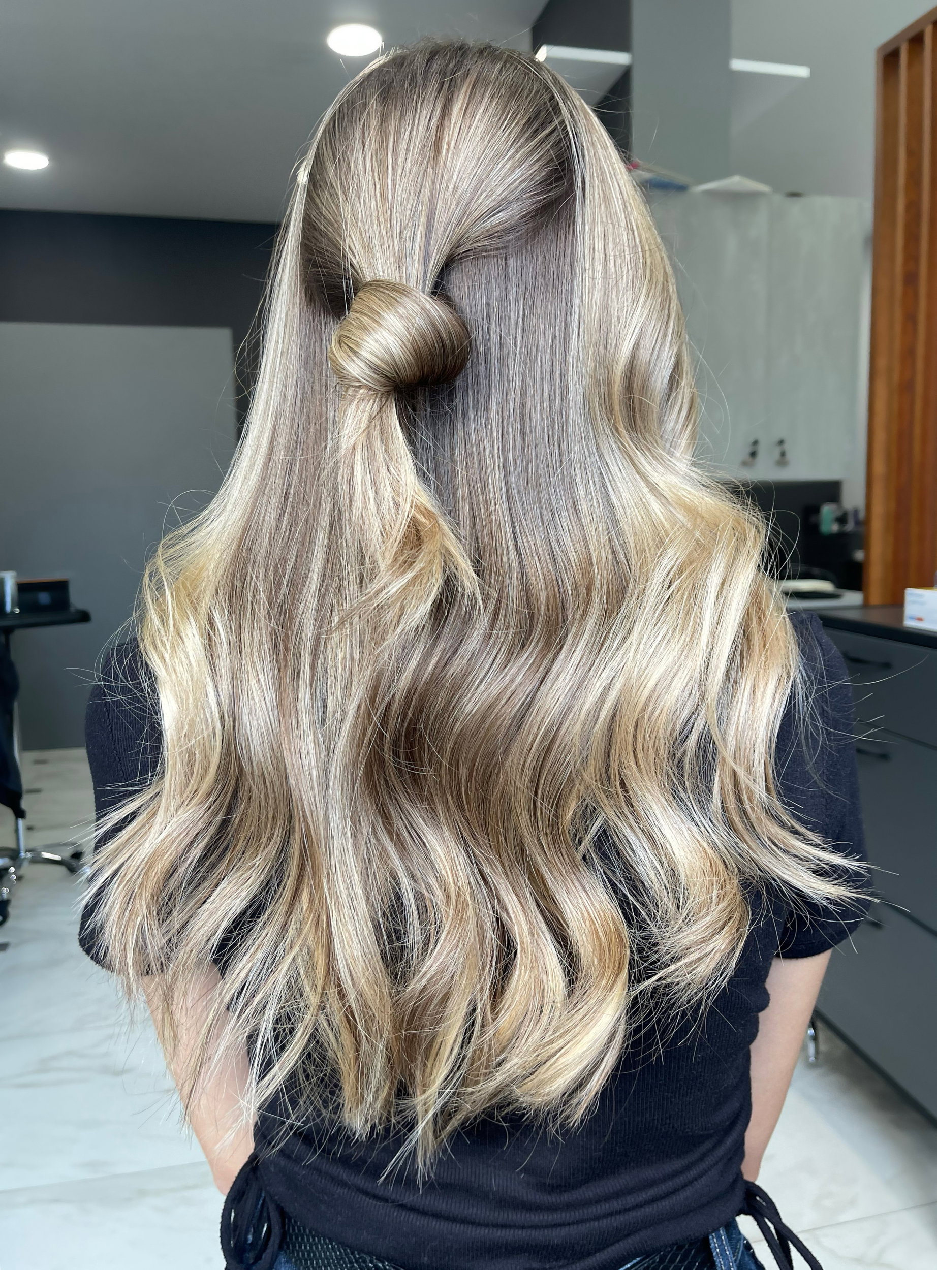 Włosy blond długie