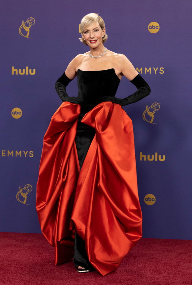 Allison Janney w kreacji z kolekcji Gaurav Gupta FW24 Couture
