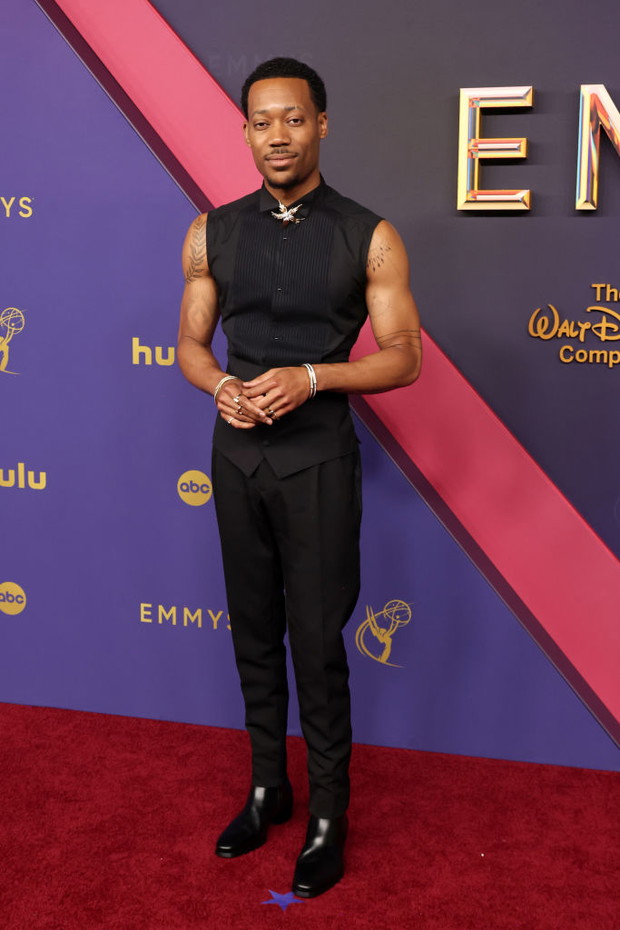 Tyler James Williams w Dolce & Gabbana