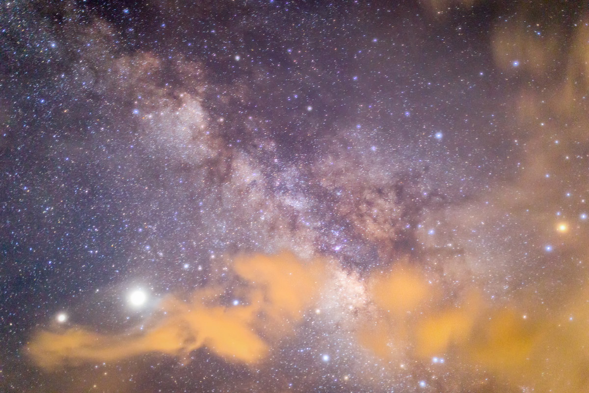 Czym jest w astrologii chiron i jak go obliczyć?