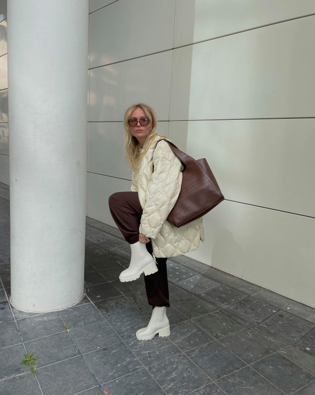 Influencerki z całego świata lansują modę na lata 70. – kolekcja Jenny Fairy AW21
