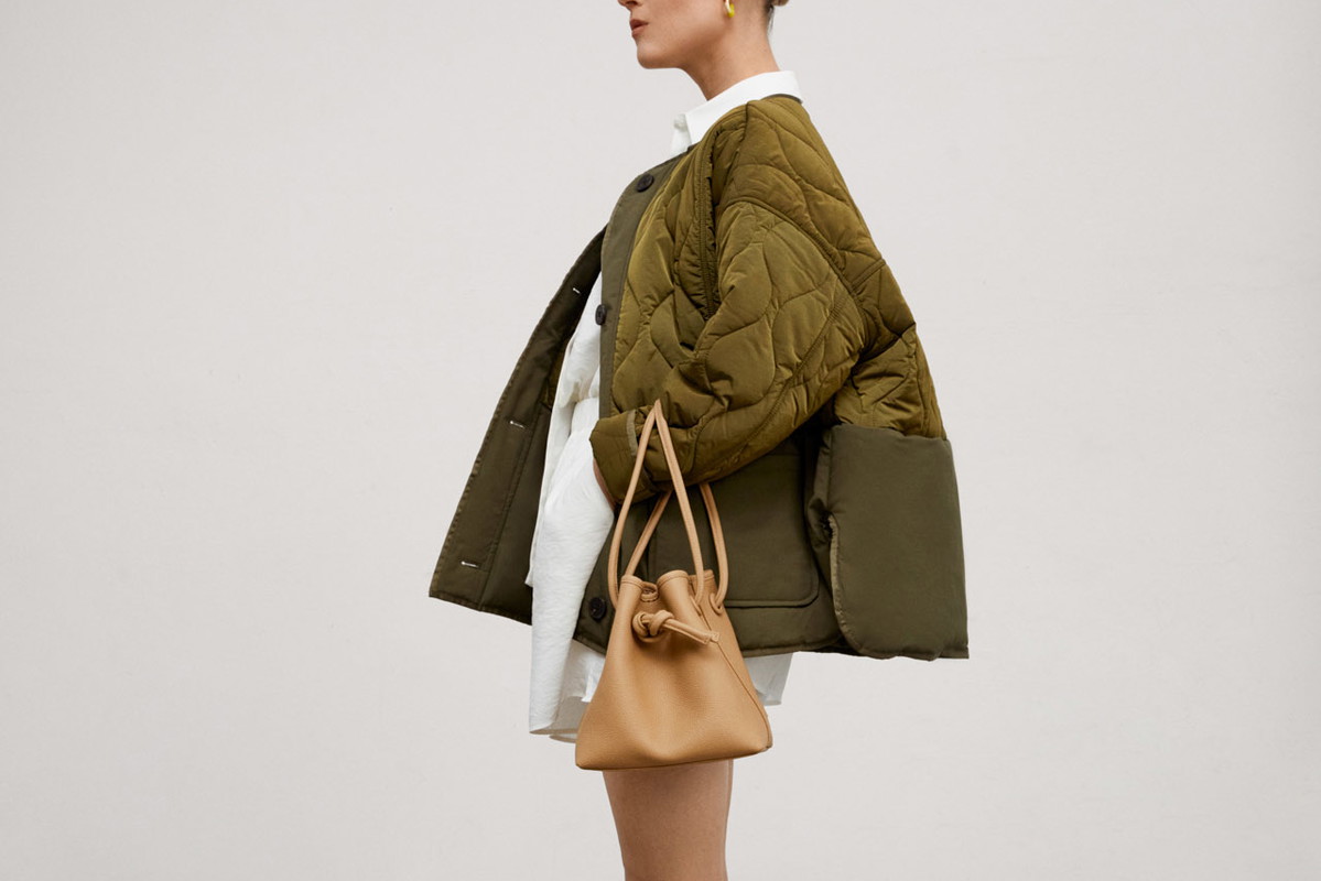 Linda Tol gwiazdą lookbooka Simple