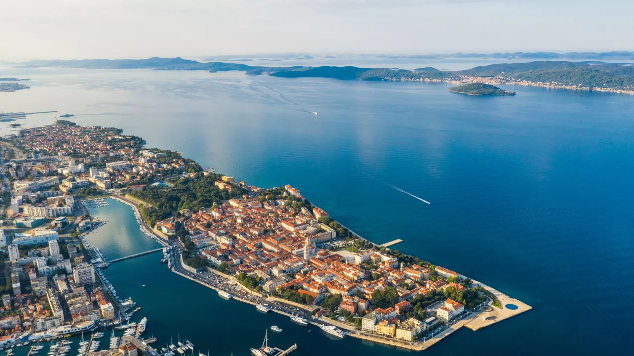 Snuj morskie opowieści, odkrywając chorwackie wyspy. W te wakacje obieramy kierunek na Zadar