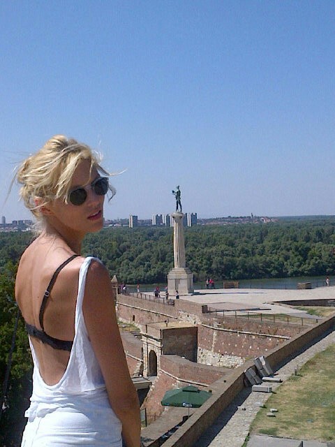 anja-rubik-w-serbii-prywatne-zdjecia-z-wakacji6-80d9881