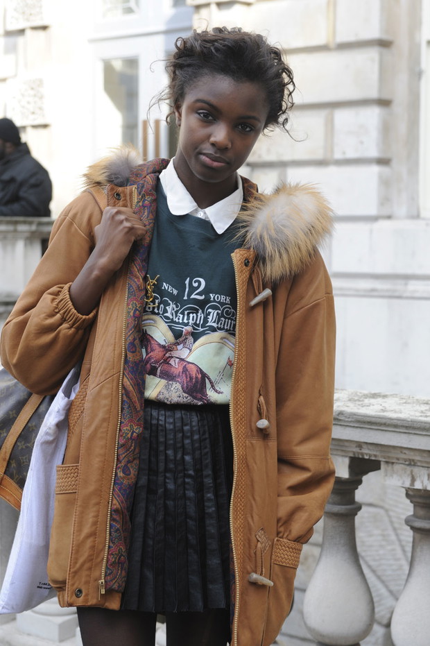 Street fashion z Londynu - modelki po godzinach