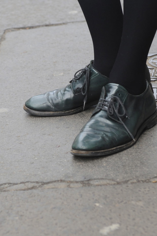 Street fashion z Londynu - modelki po godzinach