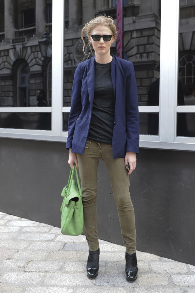 Street fashion z Londynu - modelki po godzinach