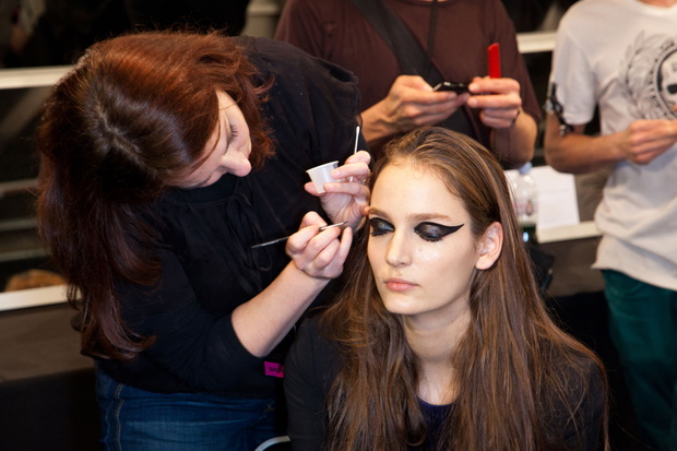 Backstage pokazu Lanvin jesień-zima 2012/2013 / fot. Imaxtree