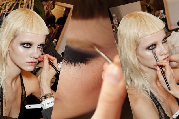 Backstage pokazu Versace jesień-zima 2012/2013 / fot. Imaxtree