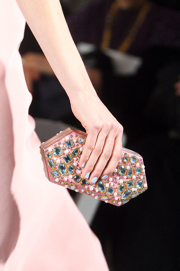lakiery-do-paznokci-oscar-de-la-renta-nowosc1-5a427f0